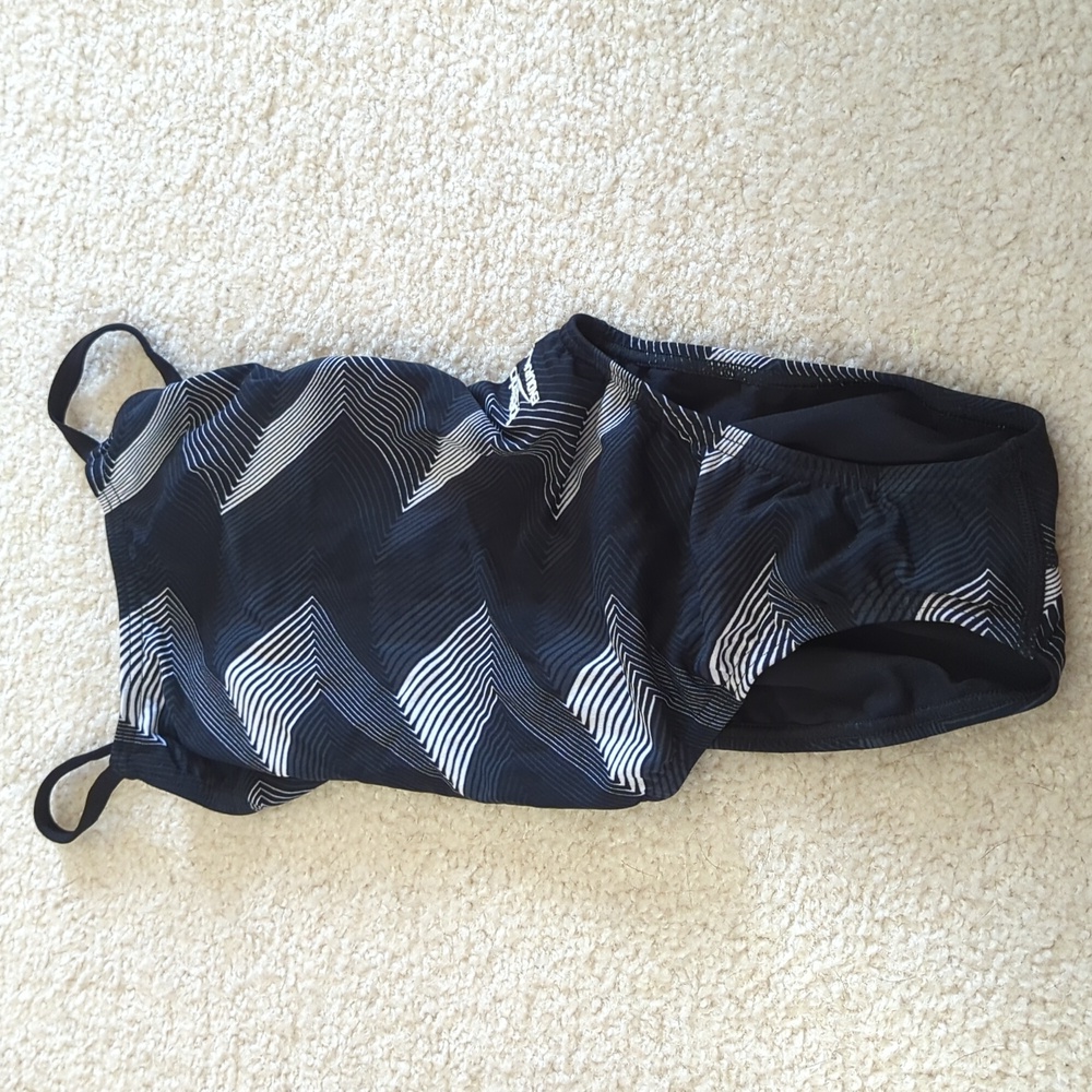New Speedo Endurance+, Black/White, Size 20 - Picture 2 of 7